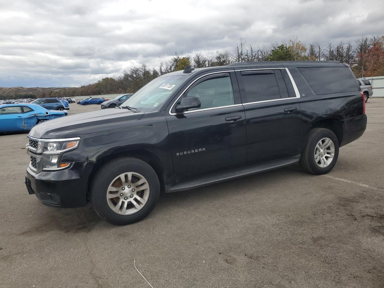 2016 CHEVROLET Suburban