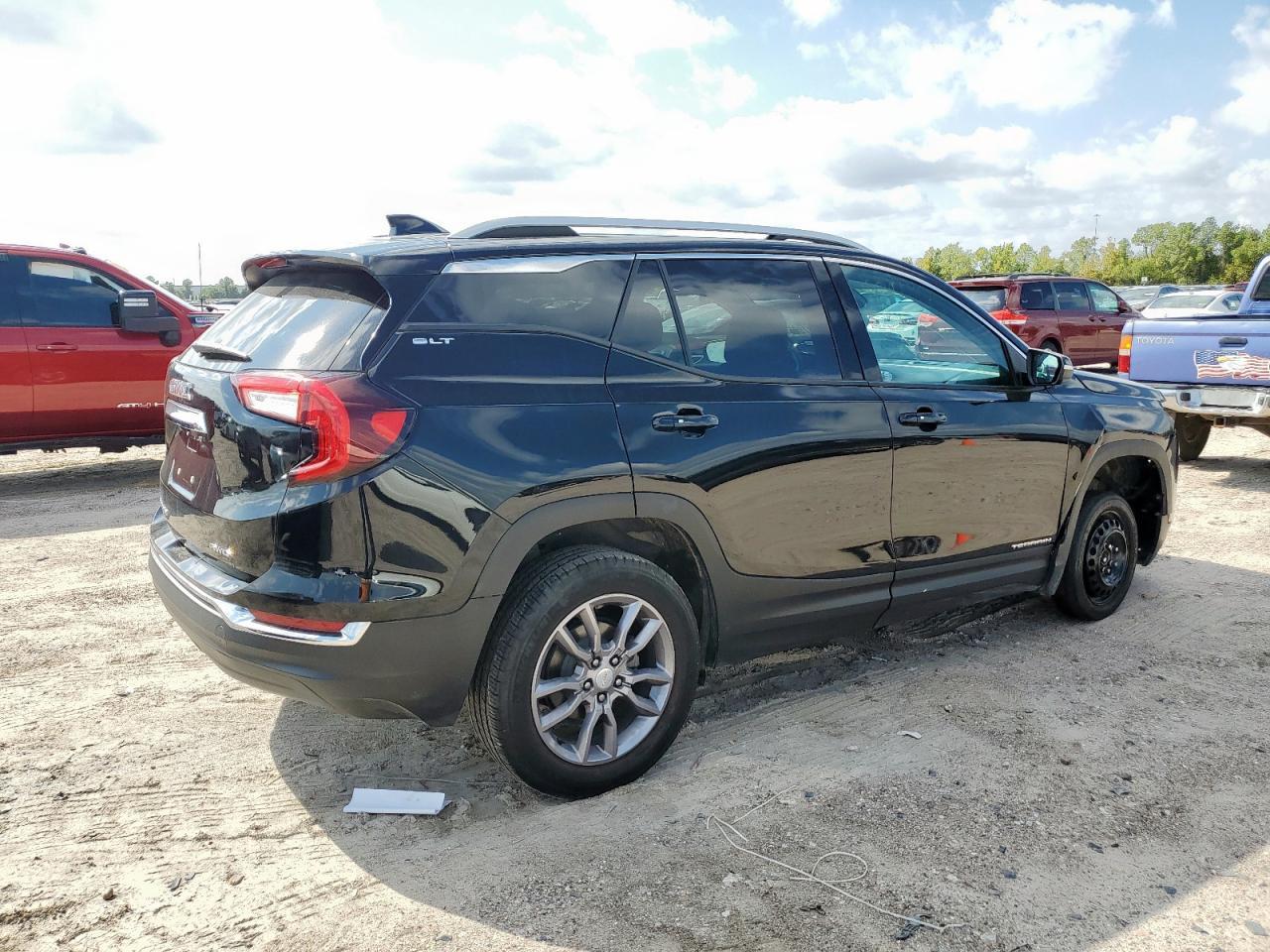 2023 GMC Terrain