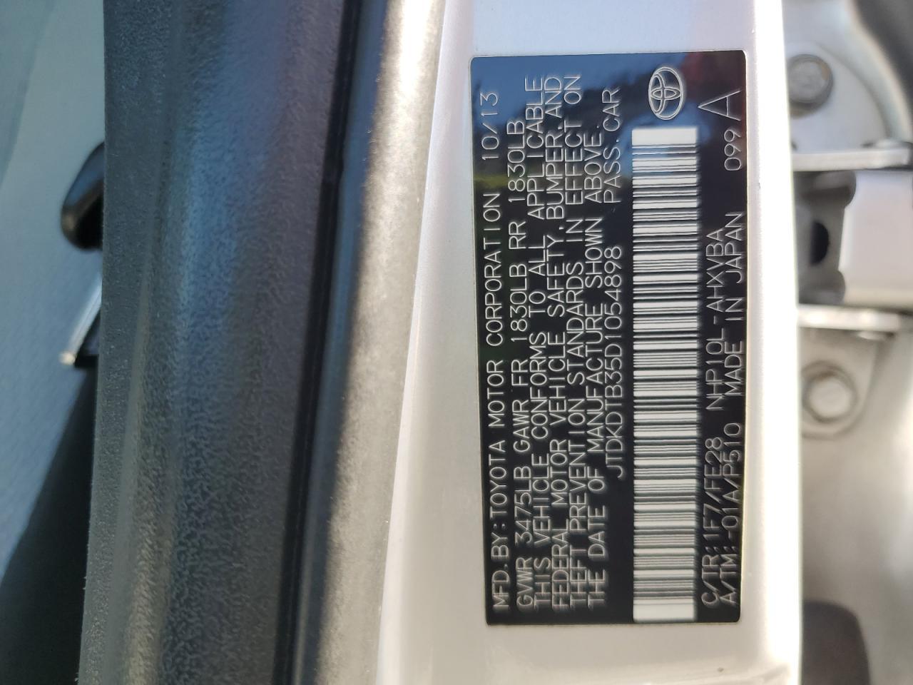 2013 TOYOTA Prius c