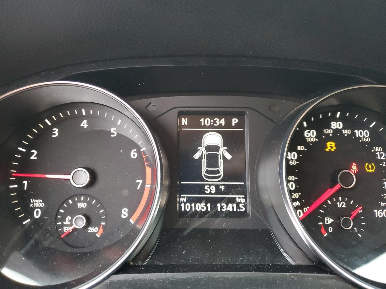 2017 VOLKSWAGEN Passat