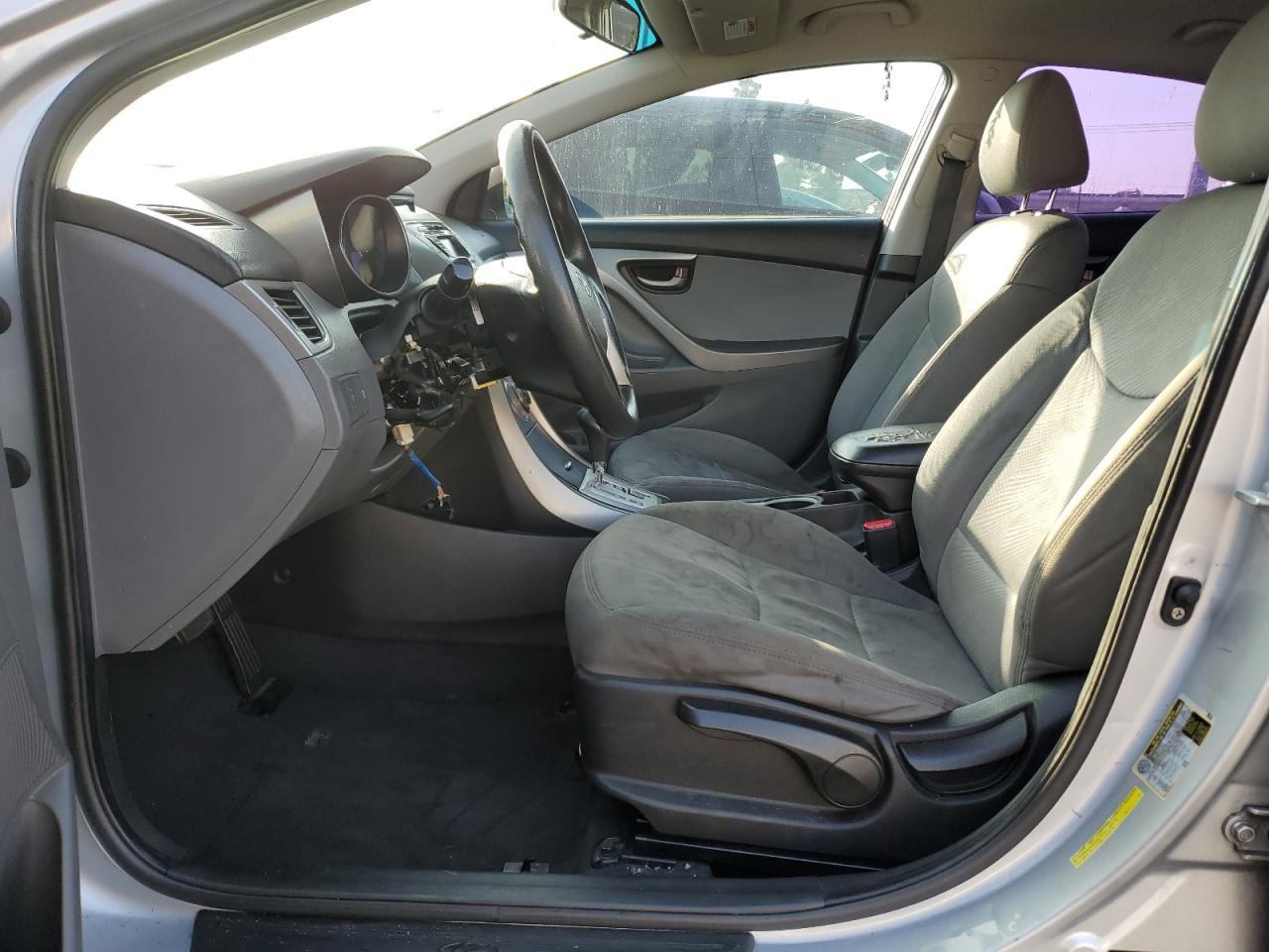 2011 HYUNDAI ELANTRA