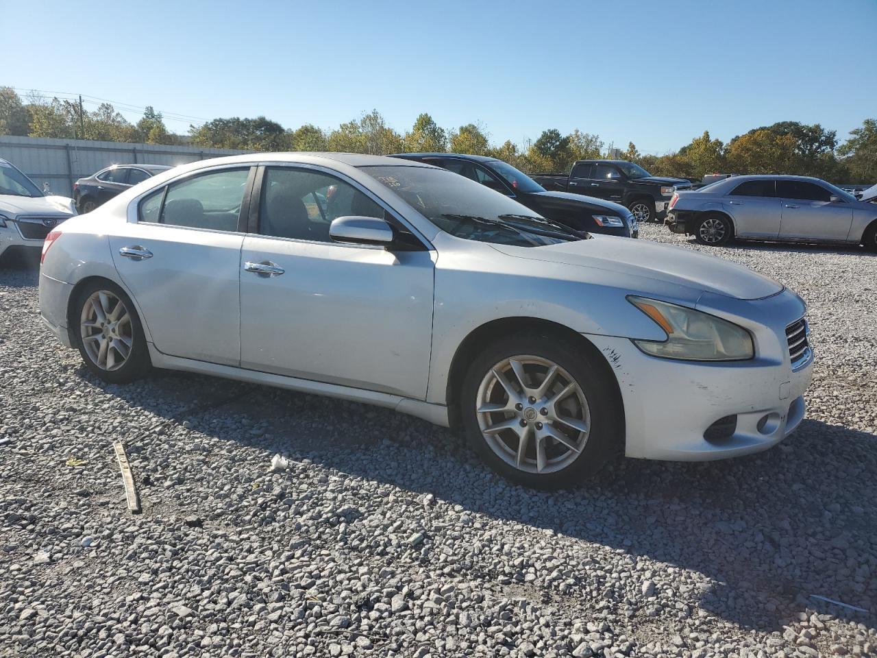 2011 NISSAN Maxima
