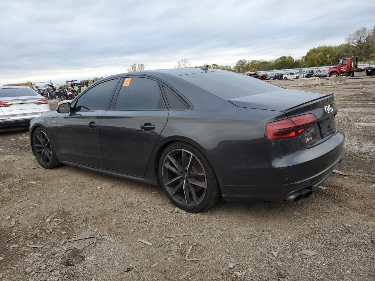 2017 AUDI S8
