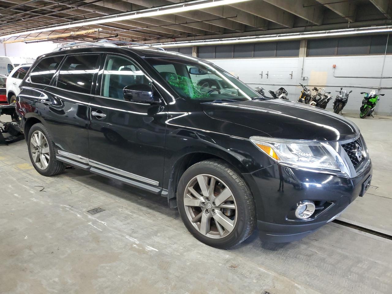 2014 NISSAN PATHFINDER