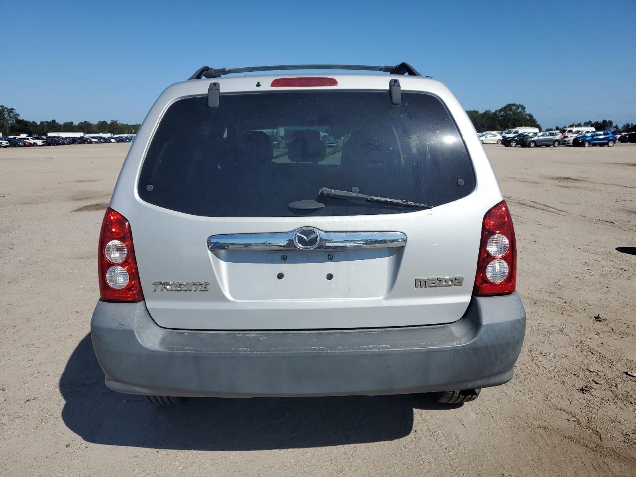 2006 MAZDA Tribute