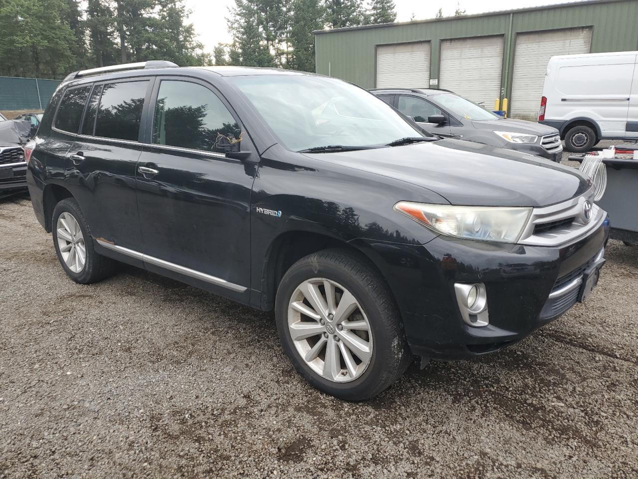 2011 TOYOTA HIGHLANDER