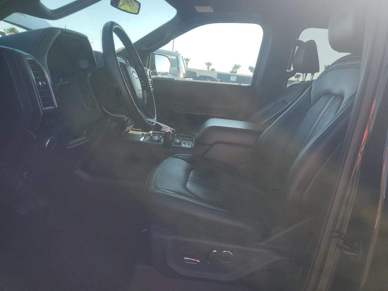 2021 FORD Expedition