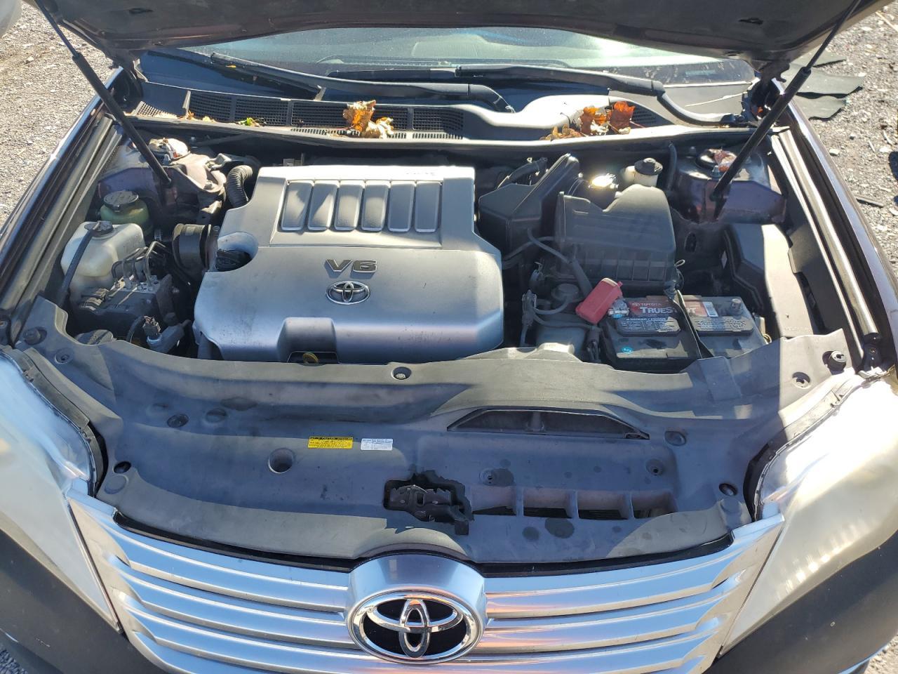 2011 TOYOTA Avalon