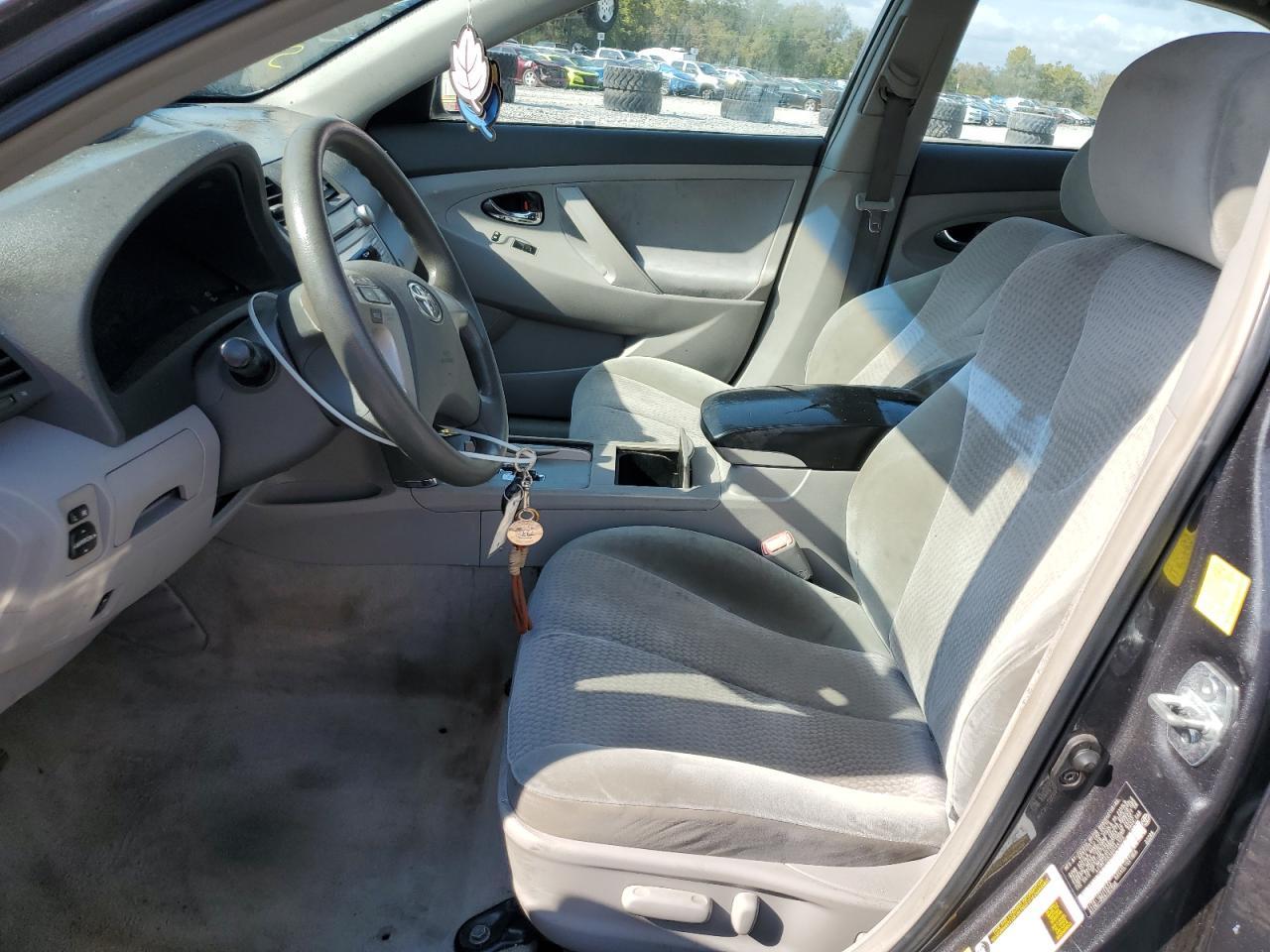 2011 TOYOTA CAMRY
