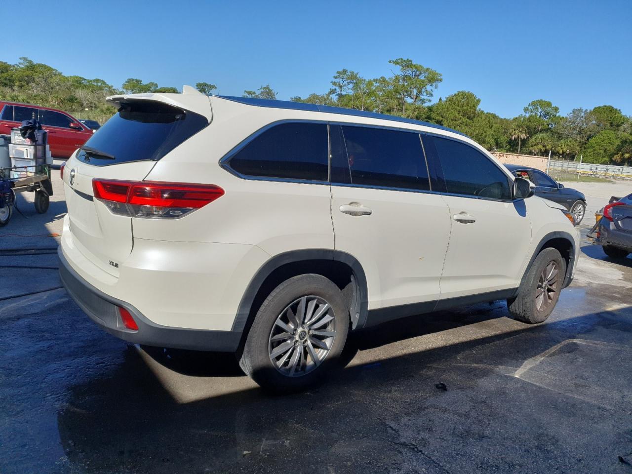 2019 TOYOTA HIGHLANDER