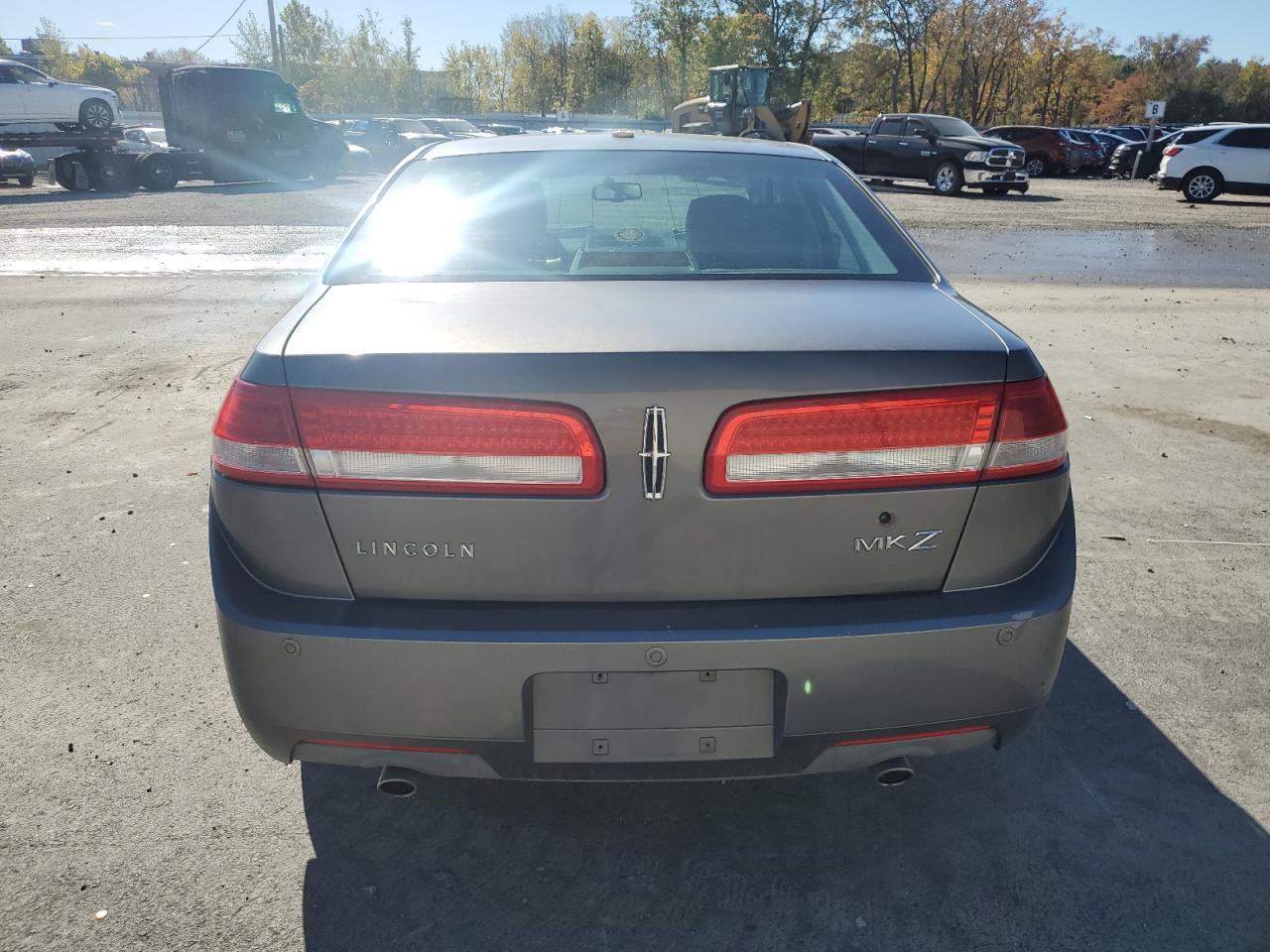 2011 LINCOLN MKZ