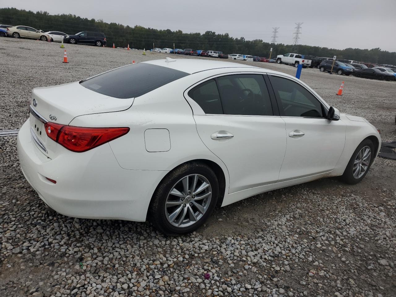 2017 INFINITI Q50