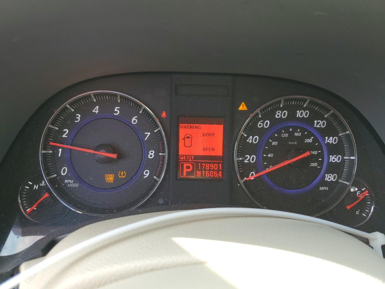 2011 INFINITI FX35