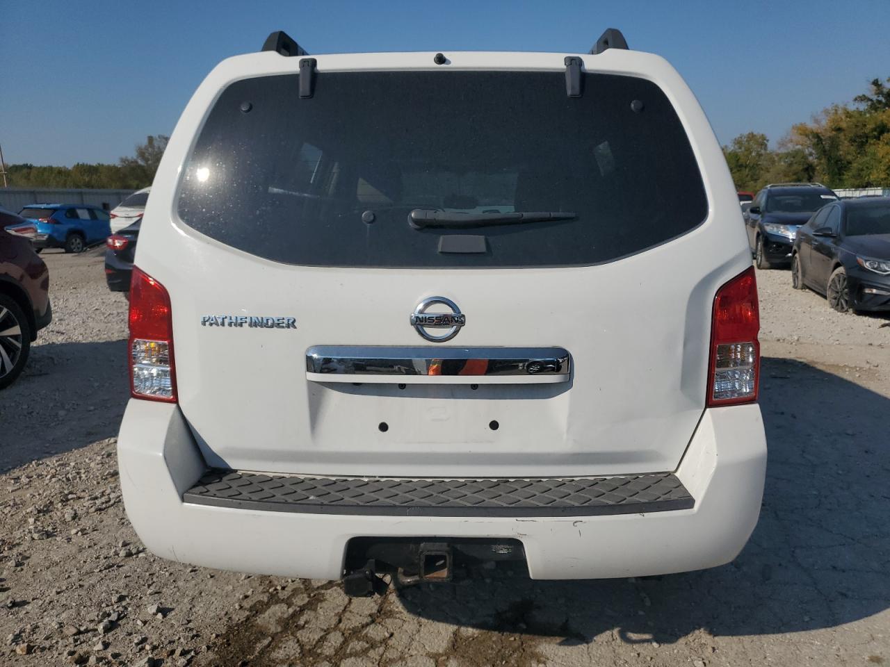 2011 NISSAN PATHFINDER