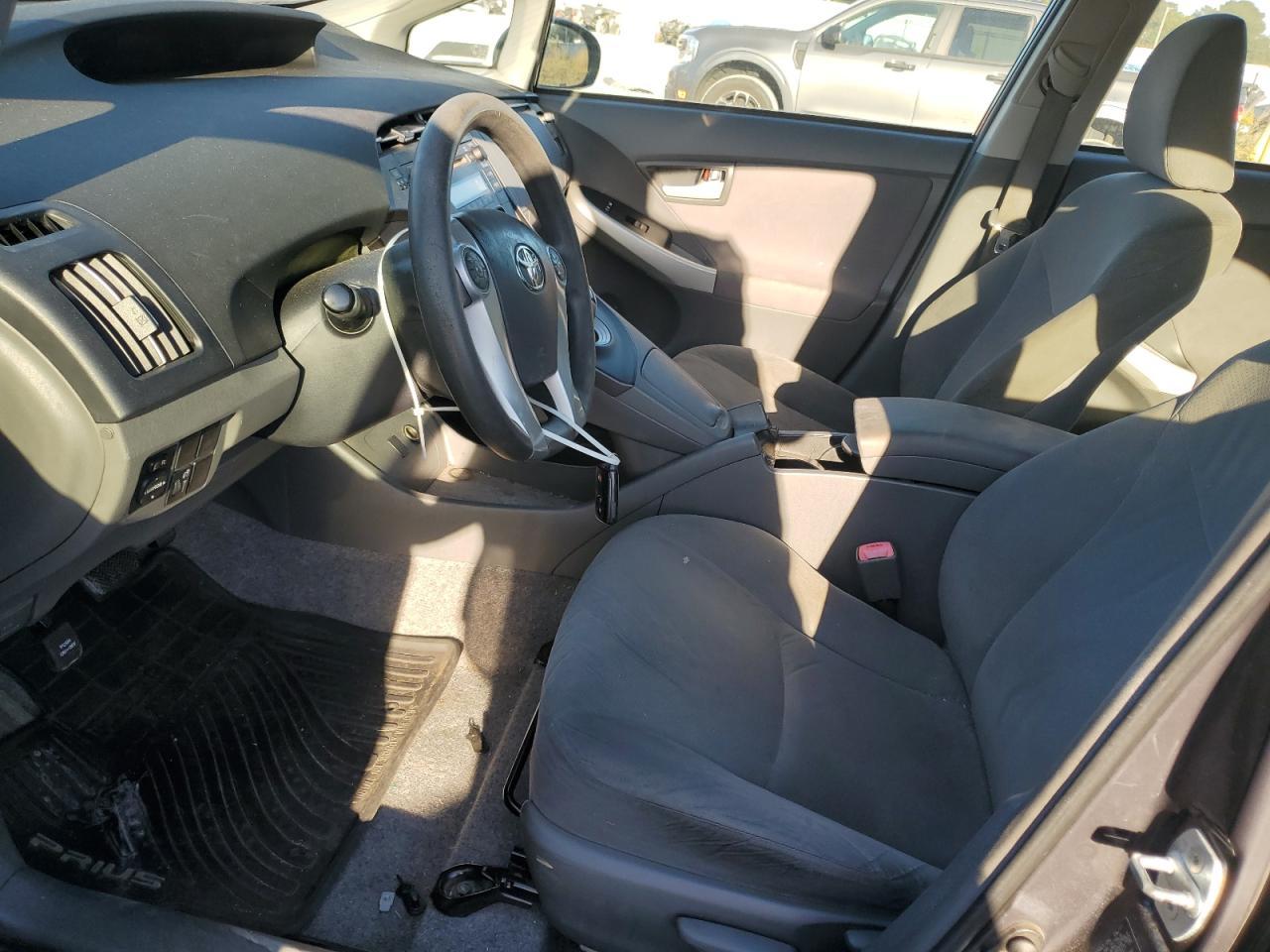 2011 TOYOTA PRIUS