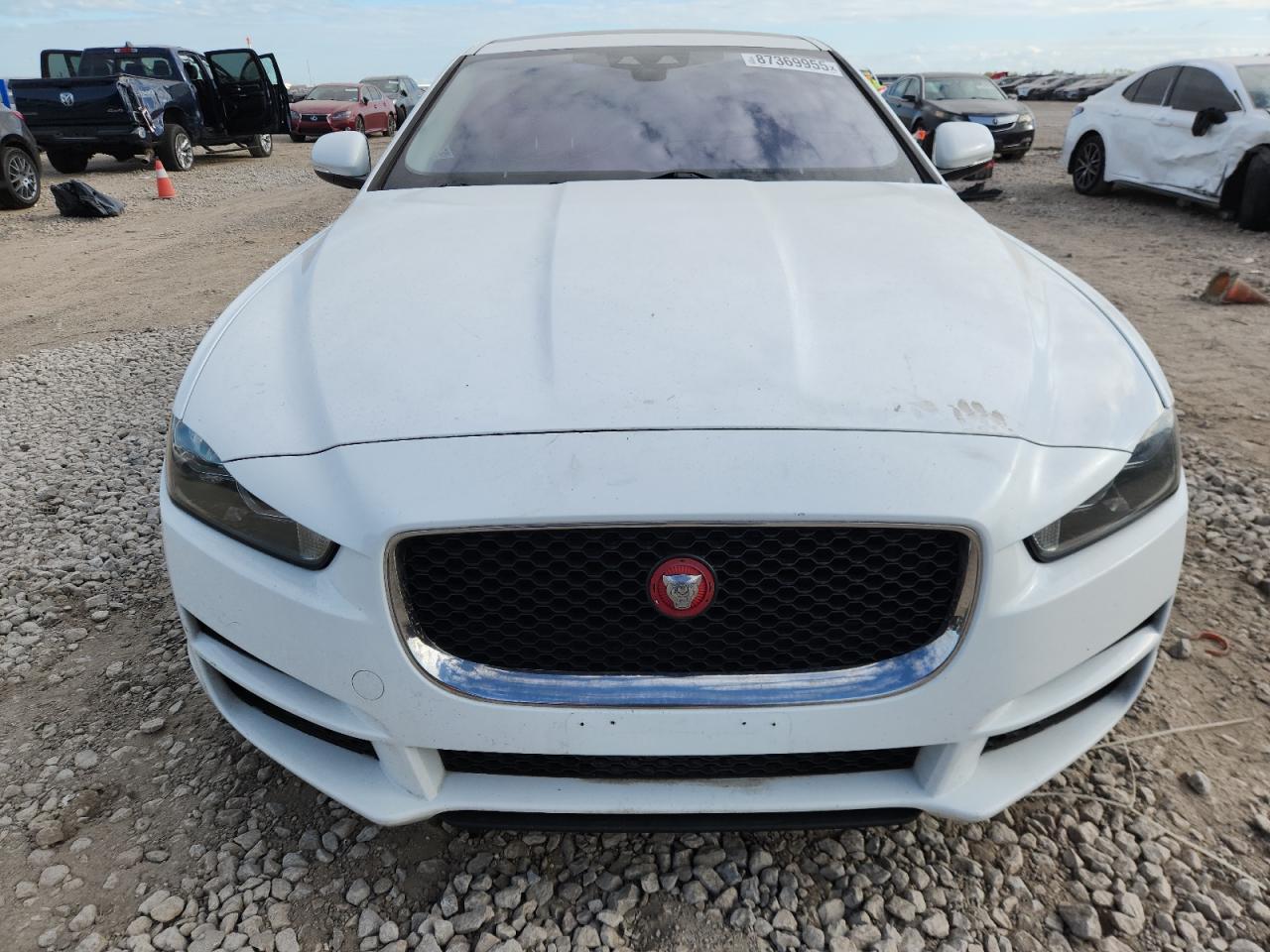 2017 JAGUAR XE