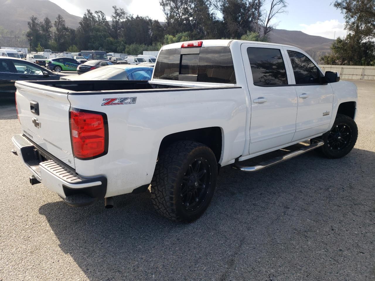 2017 CHEVROLET Silverado
