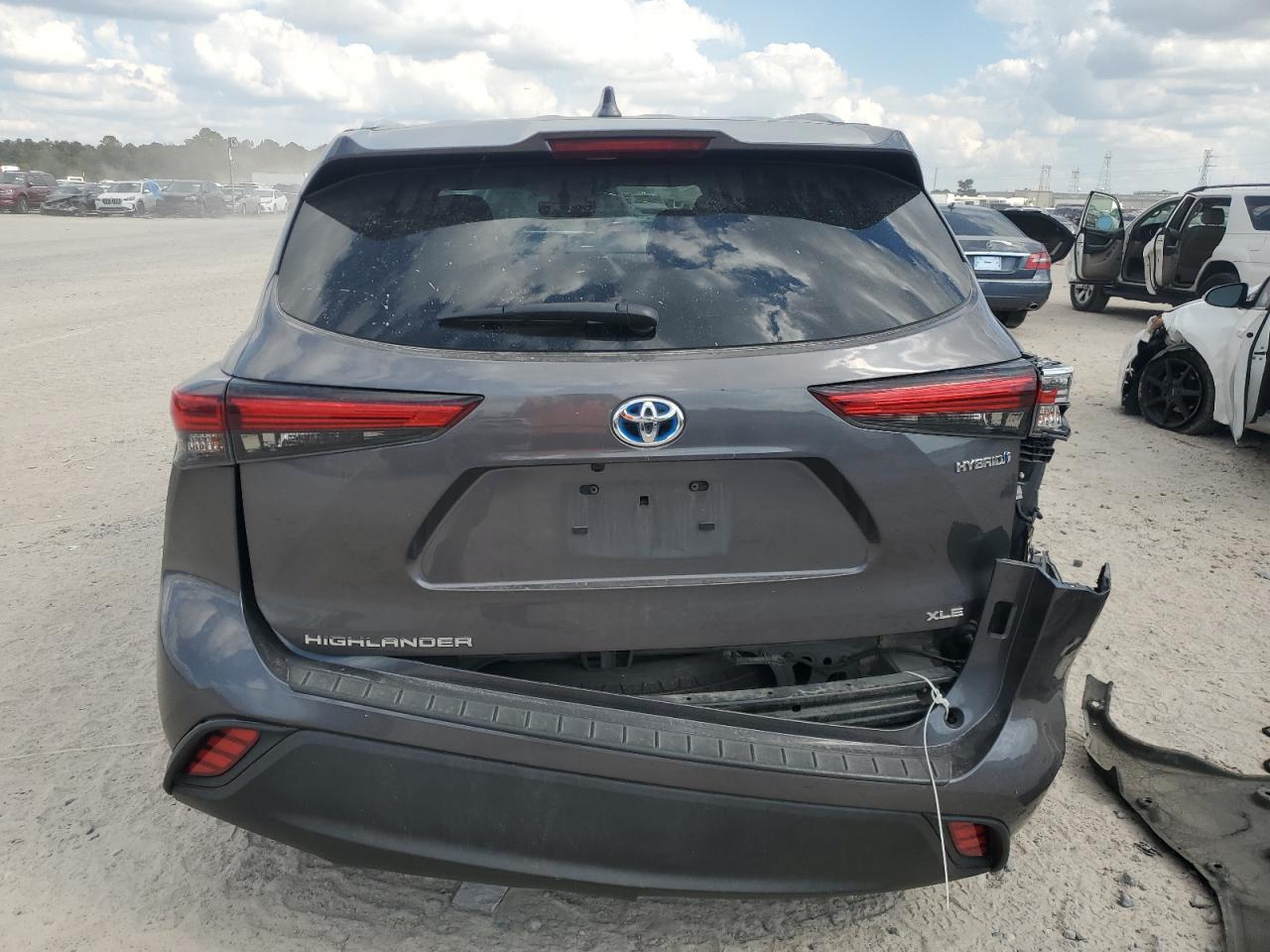 2022 TOYOTA HIGHLANDER