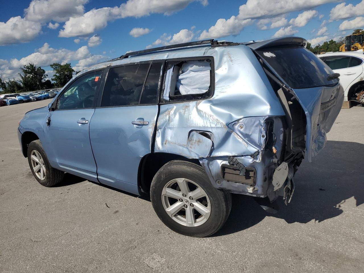 2010 TOYOTA HIGHLANDER