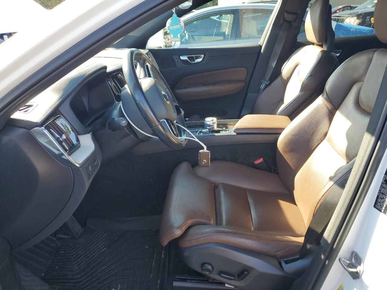 2018 VOLVO XC60
