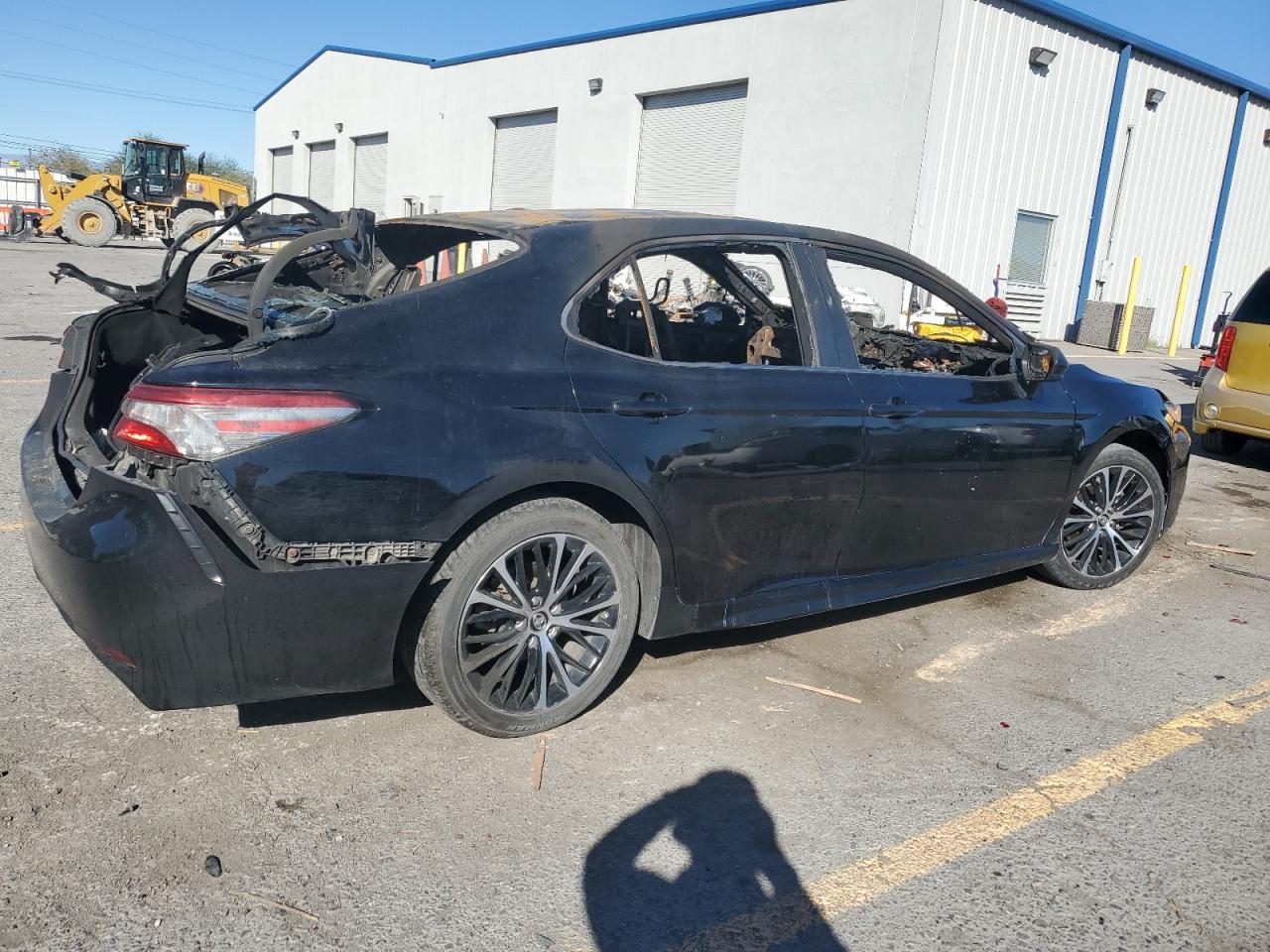 2018 TOYOTA CAMRY