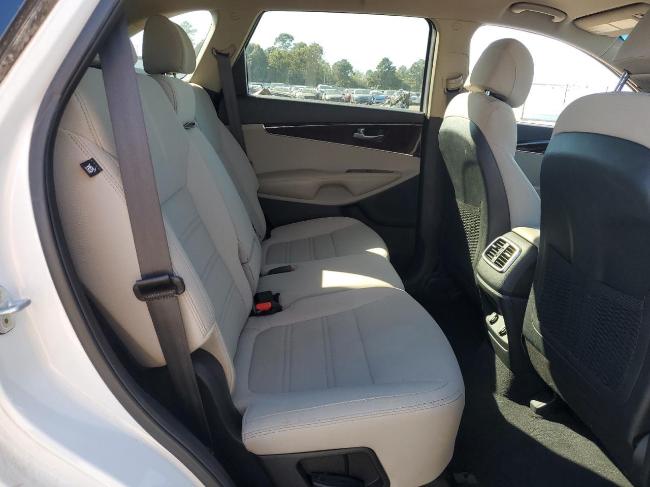 2017 KIA SORENTO
