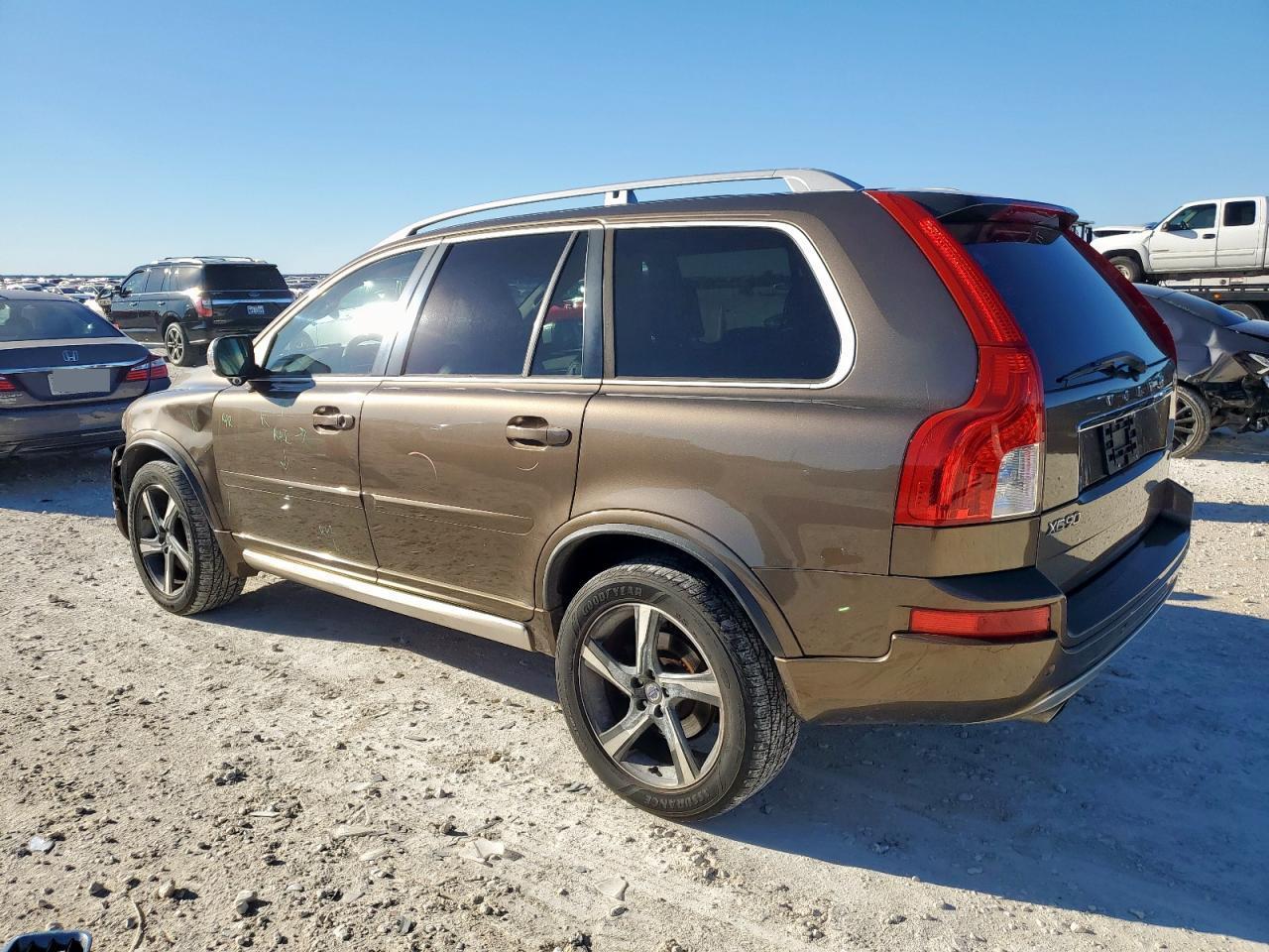 2013 VOLVO XC90