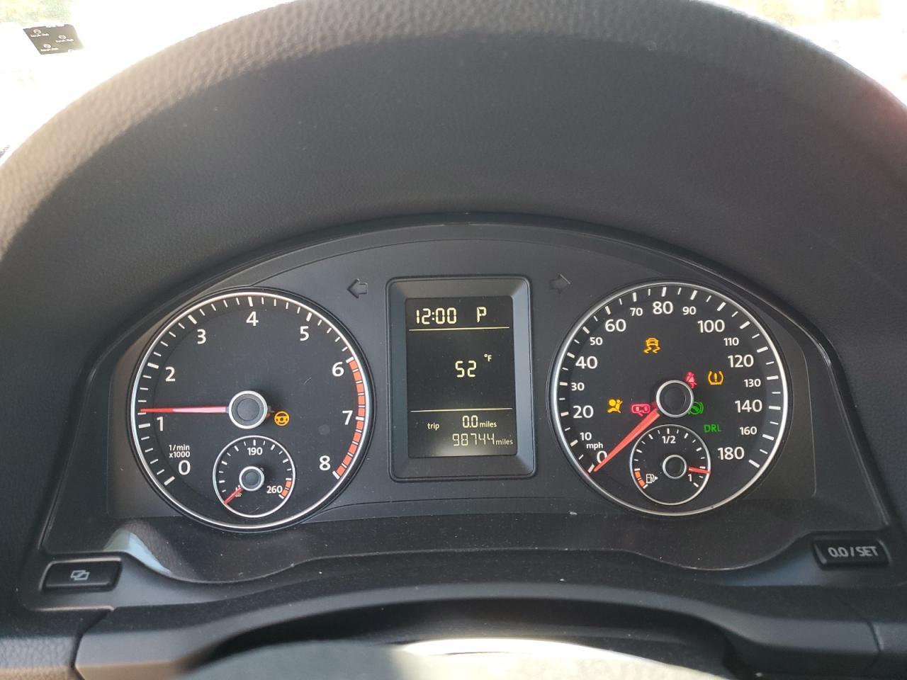 2010 VOLKSWAGEN JETTA