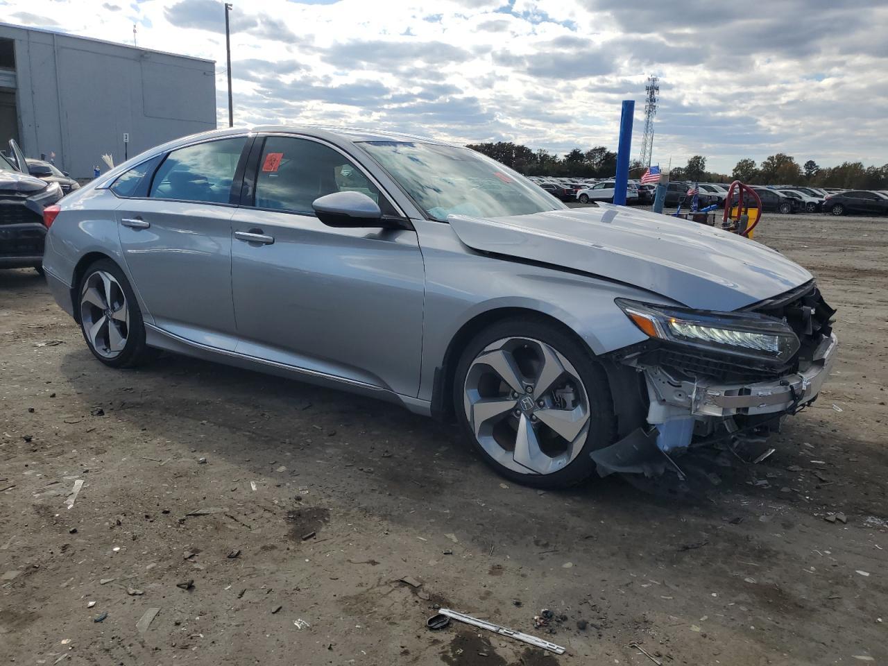2019 HONDA ACCORD