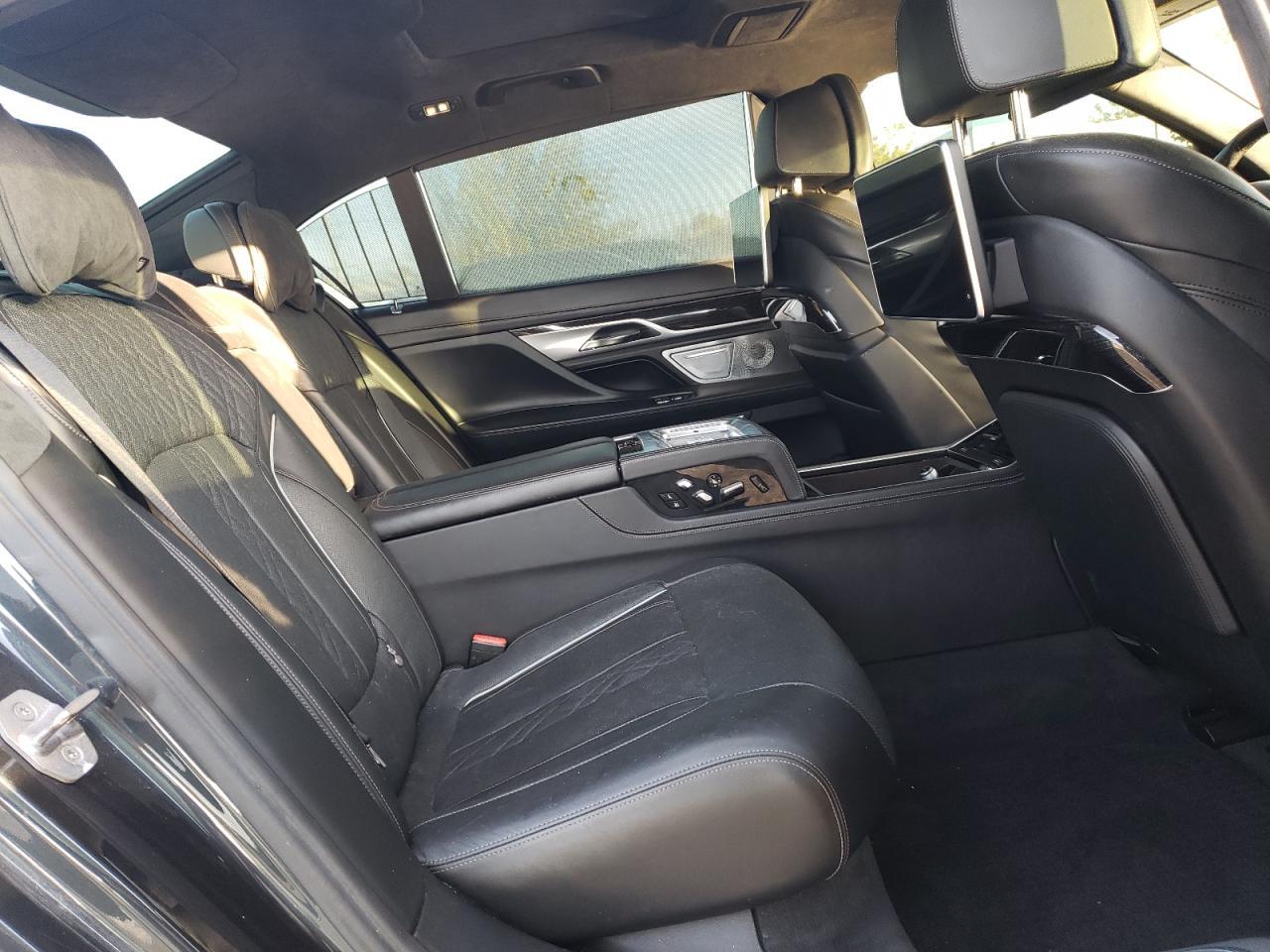 2016 BMW 7 series