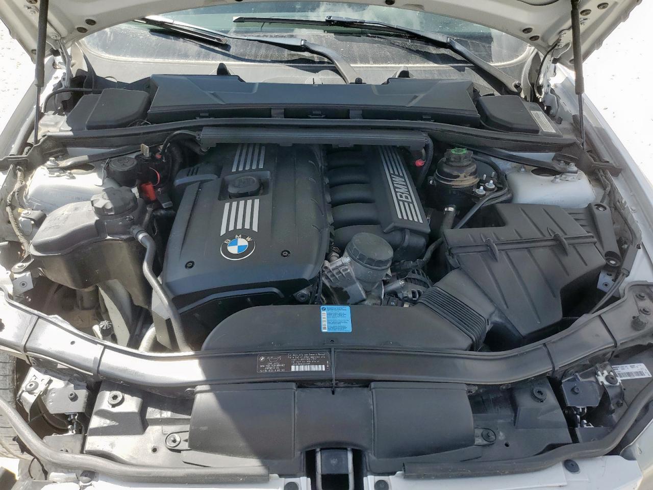 2011 BMW 3 SERIES