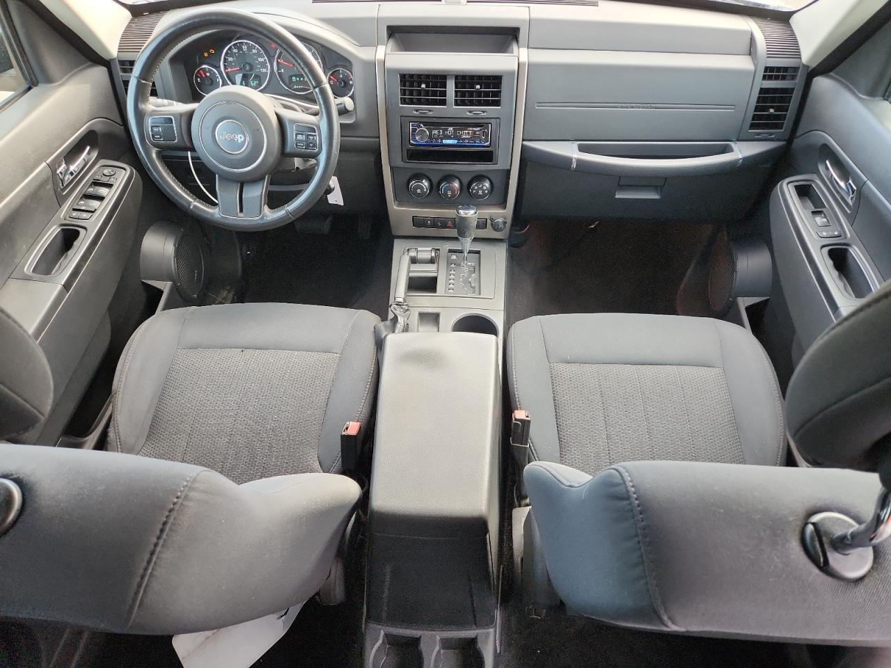 2012 JEEP Liberty