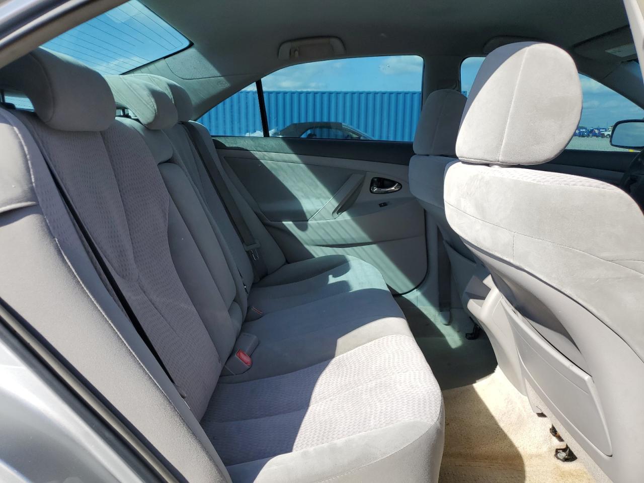 2010 TOYOTA CAMRY