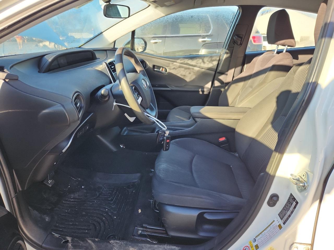 2016 TOYOTA PRIUS