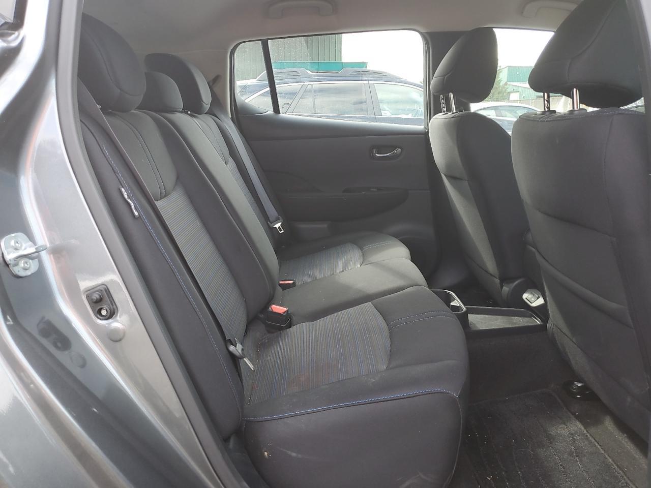 2025 NISSAN LEAF
