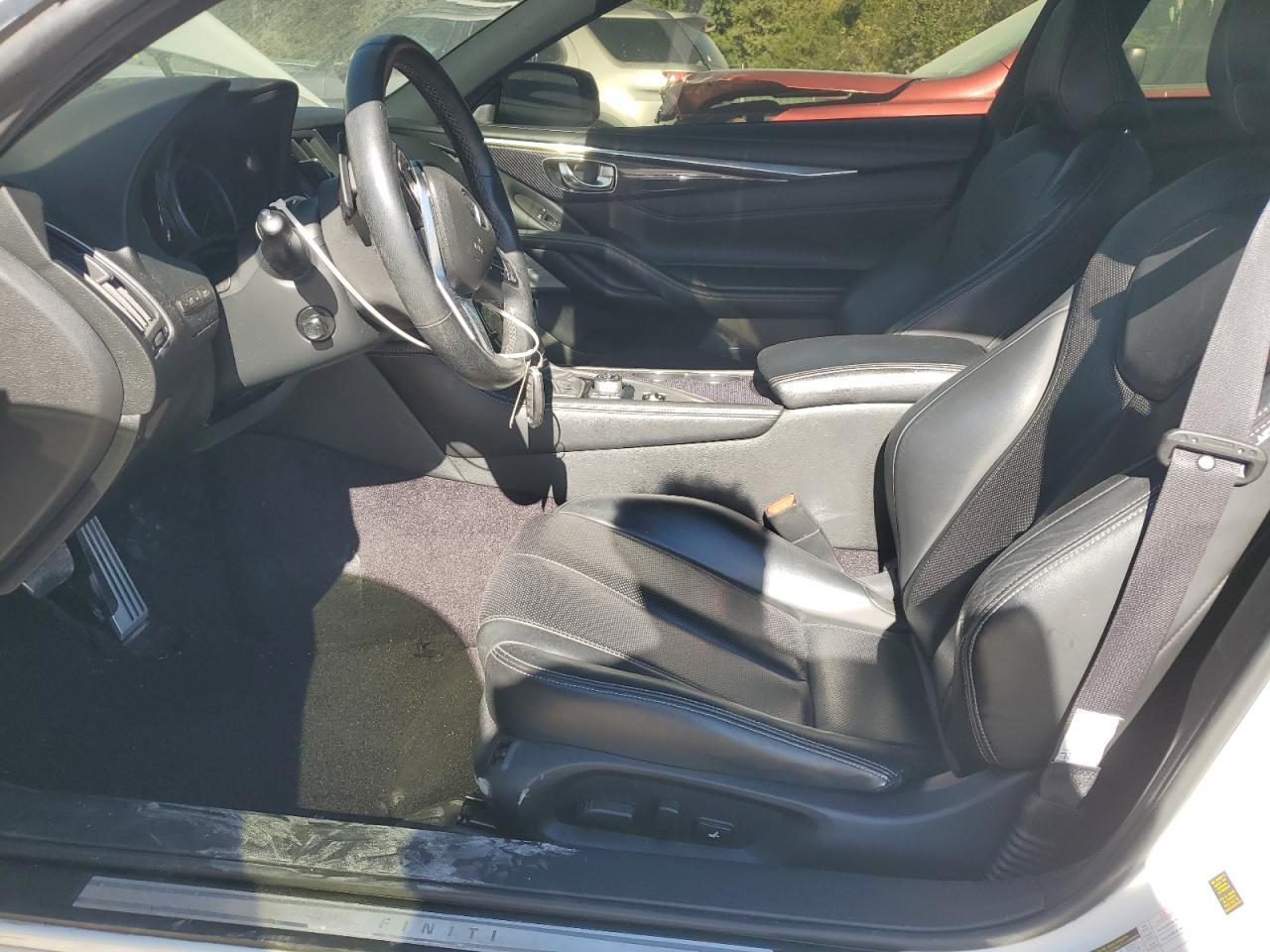 2017 INFINITI Q60