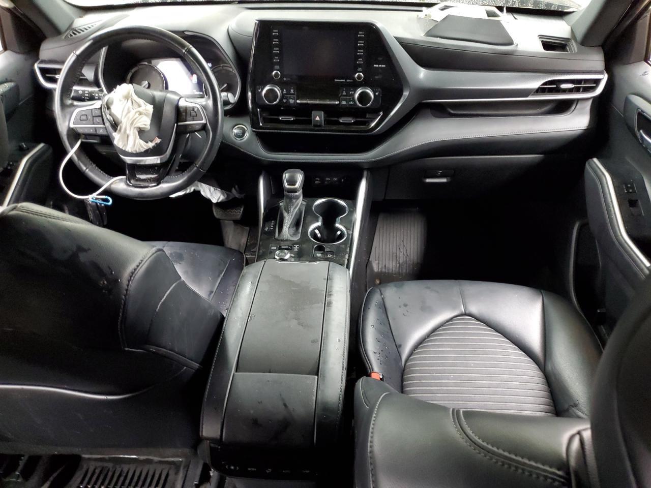 2022 TOYOTA HIGHLANDER