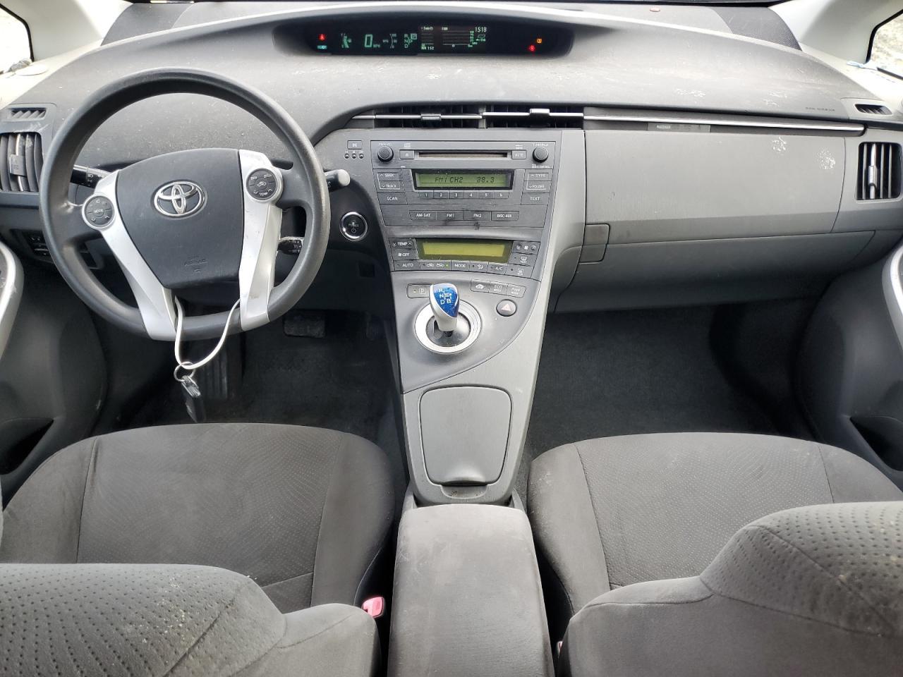 2011 TOYOTA PRIUS