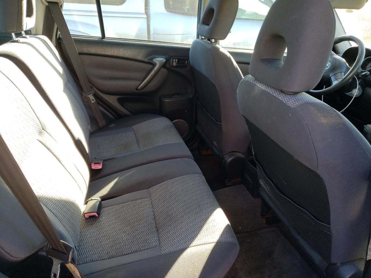 2004 TOYOTA RAV4