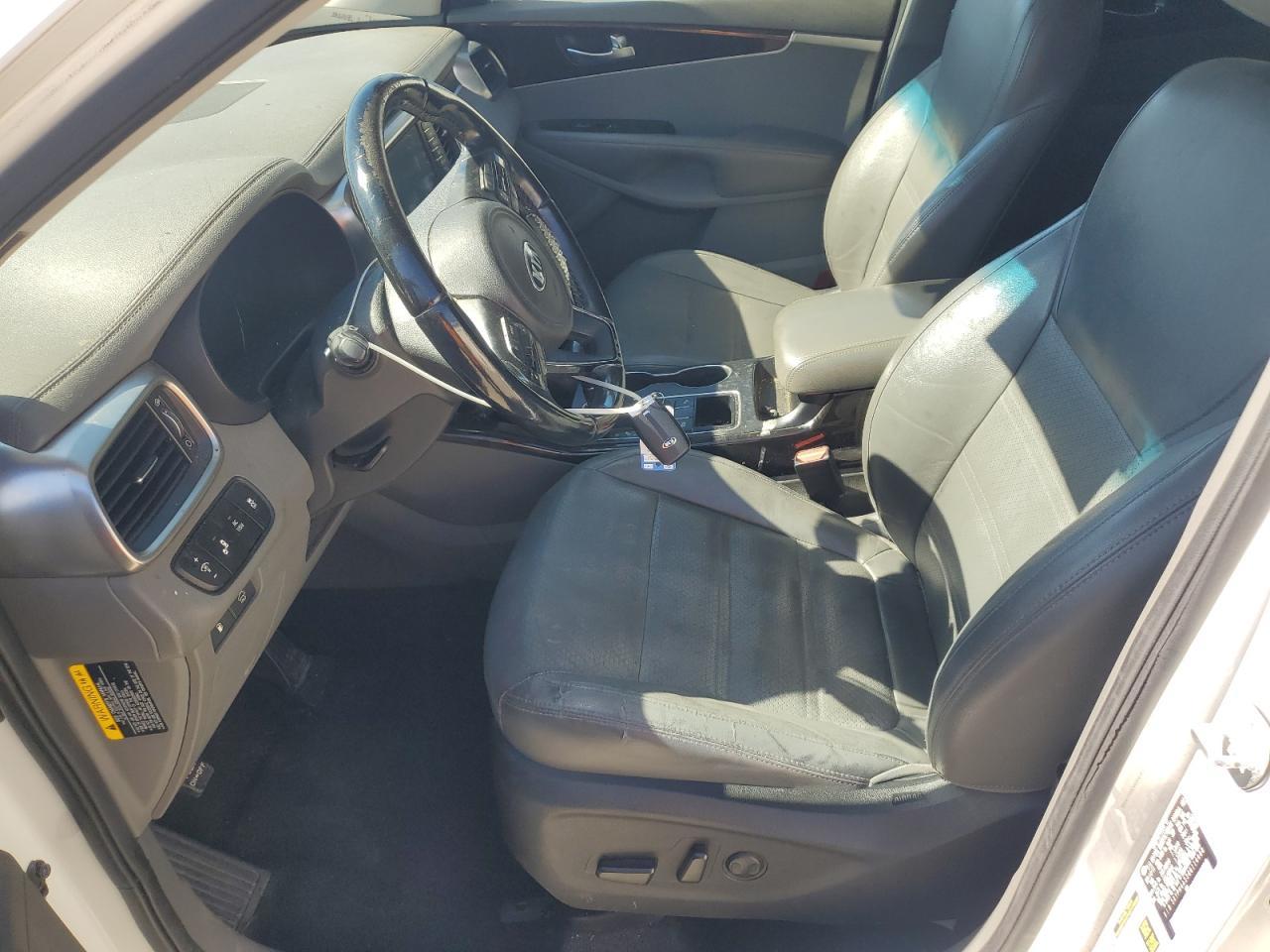 2016 KIA SORENTO