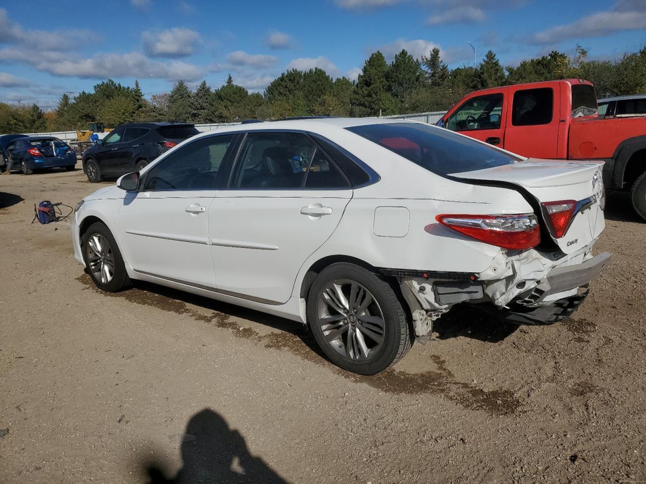 2016 TOYOTA CAMRY