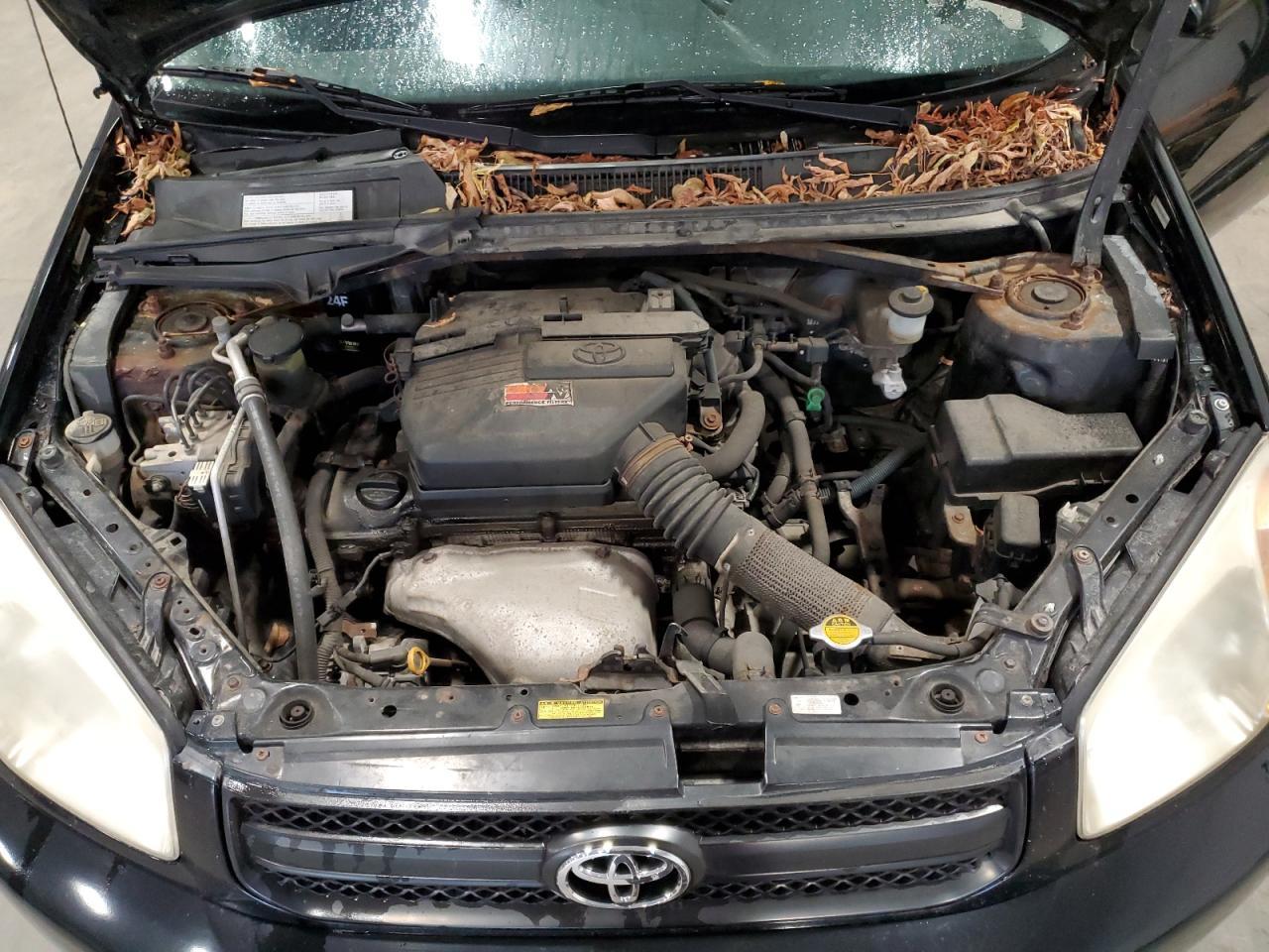 2004 TOYOTA RAV4
