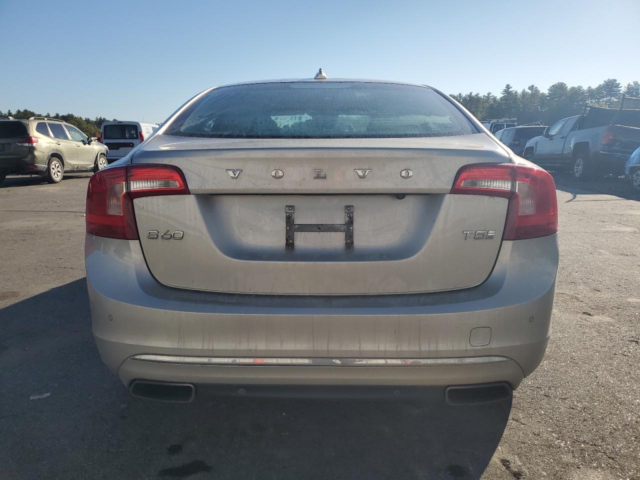 2017 VOLVO S60