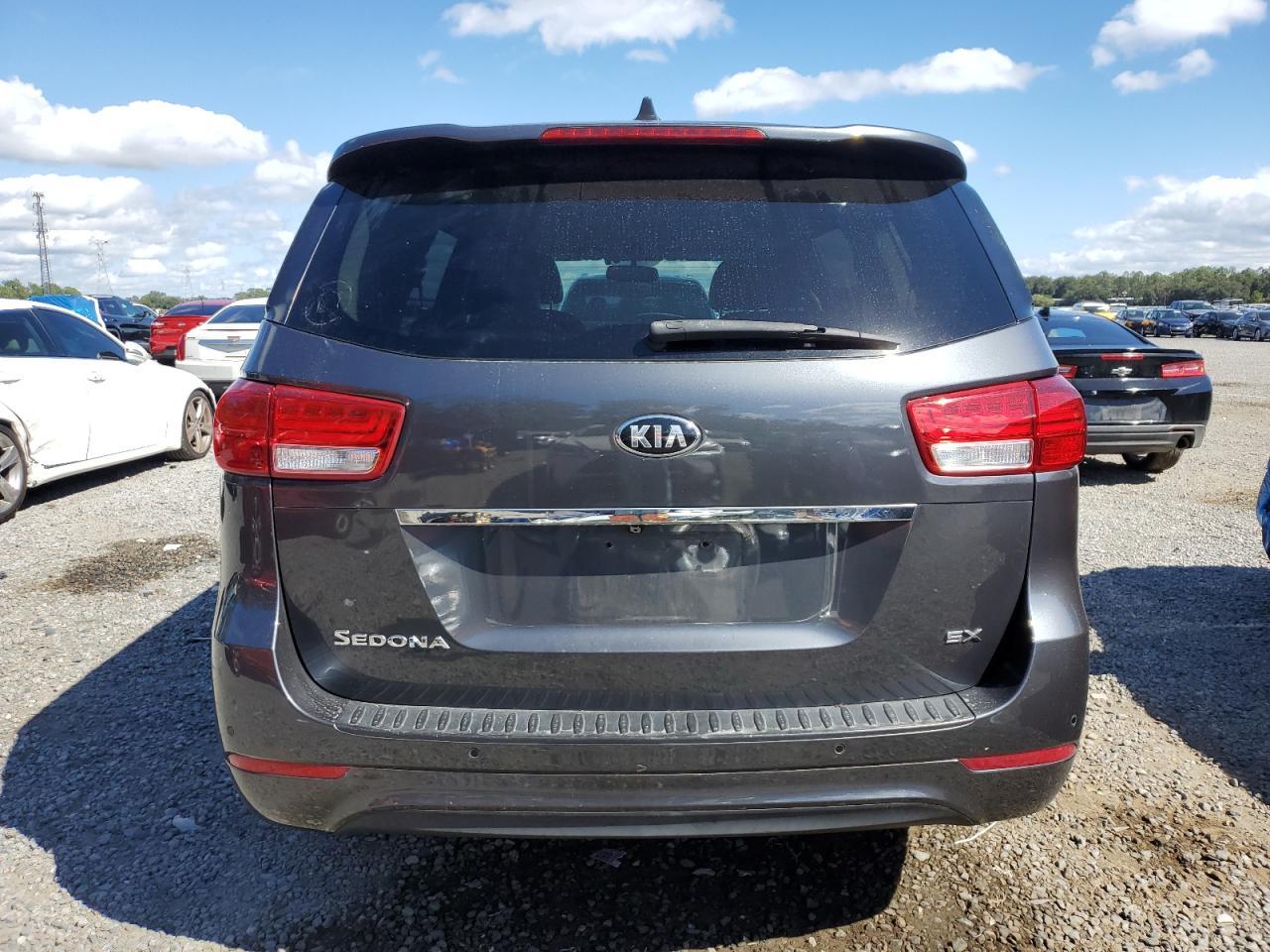 2017 KIA SEDONA
