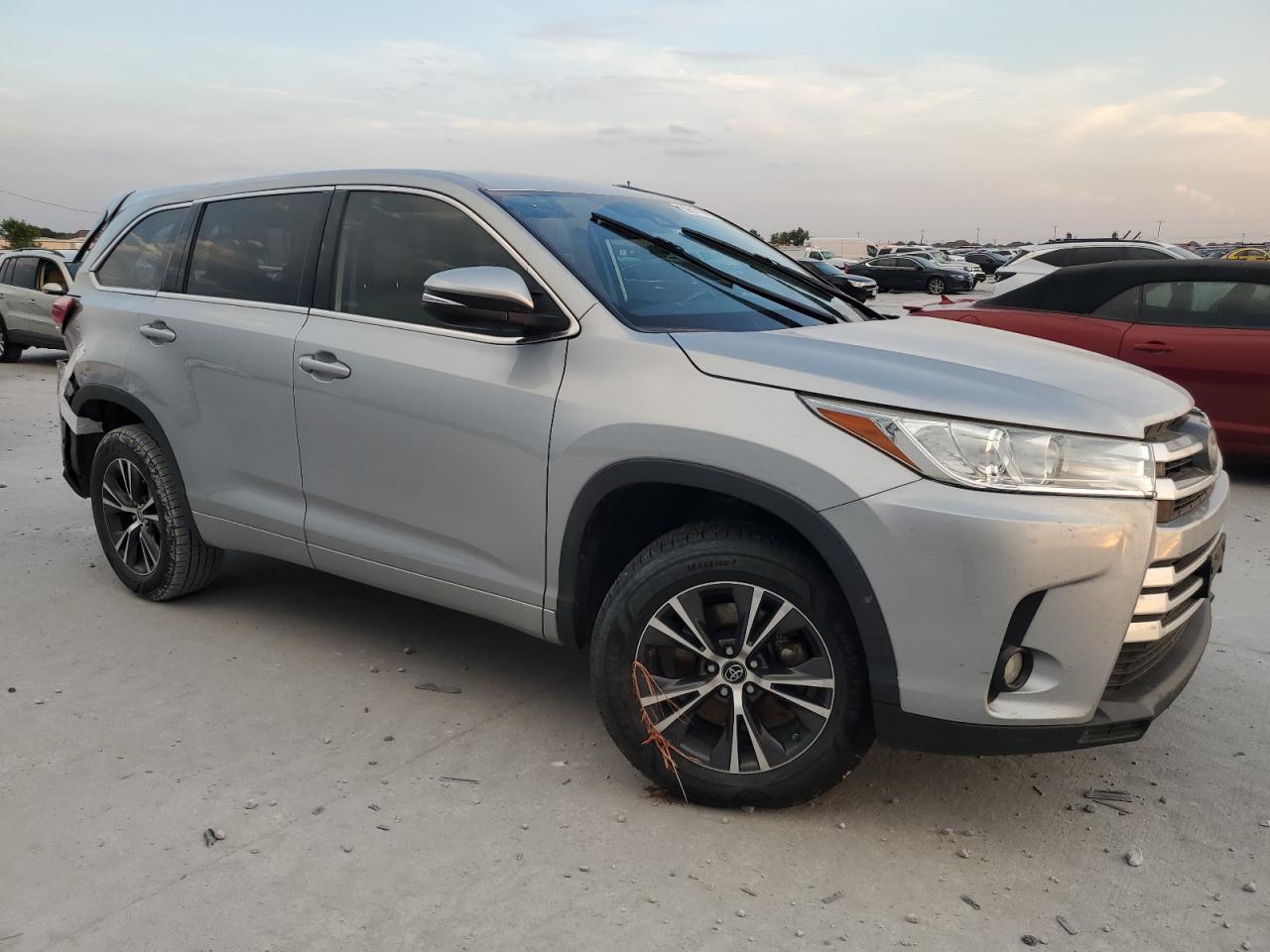 2018 TOYOTA HIGHLANDER