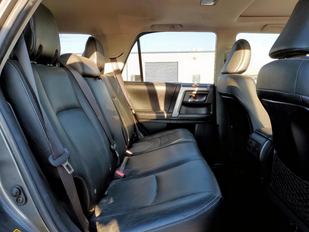 2016 TOYOTA 4Runner