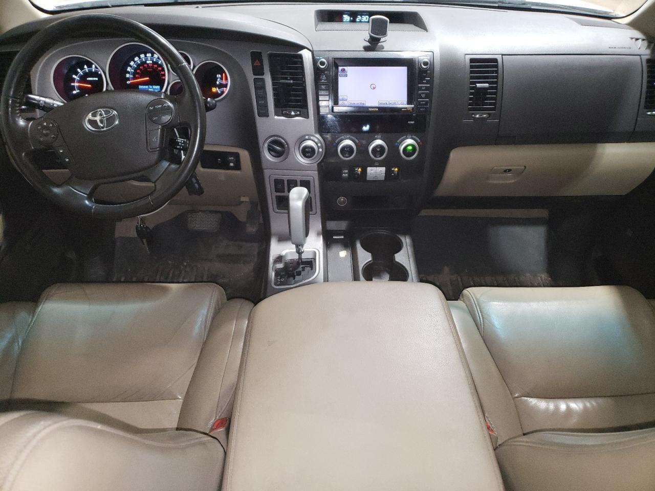 2010 TOYOTA Sequoia
