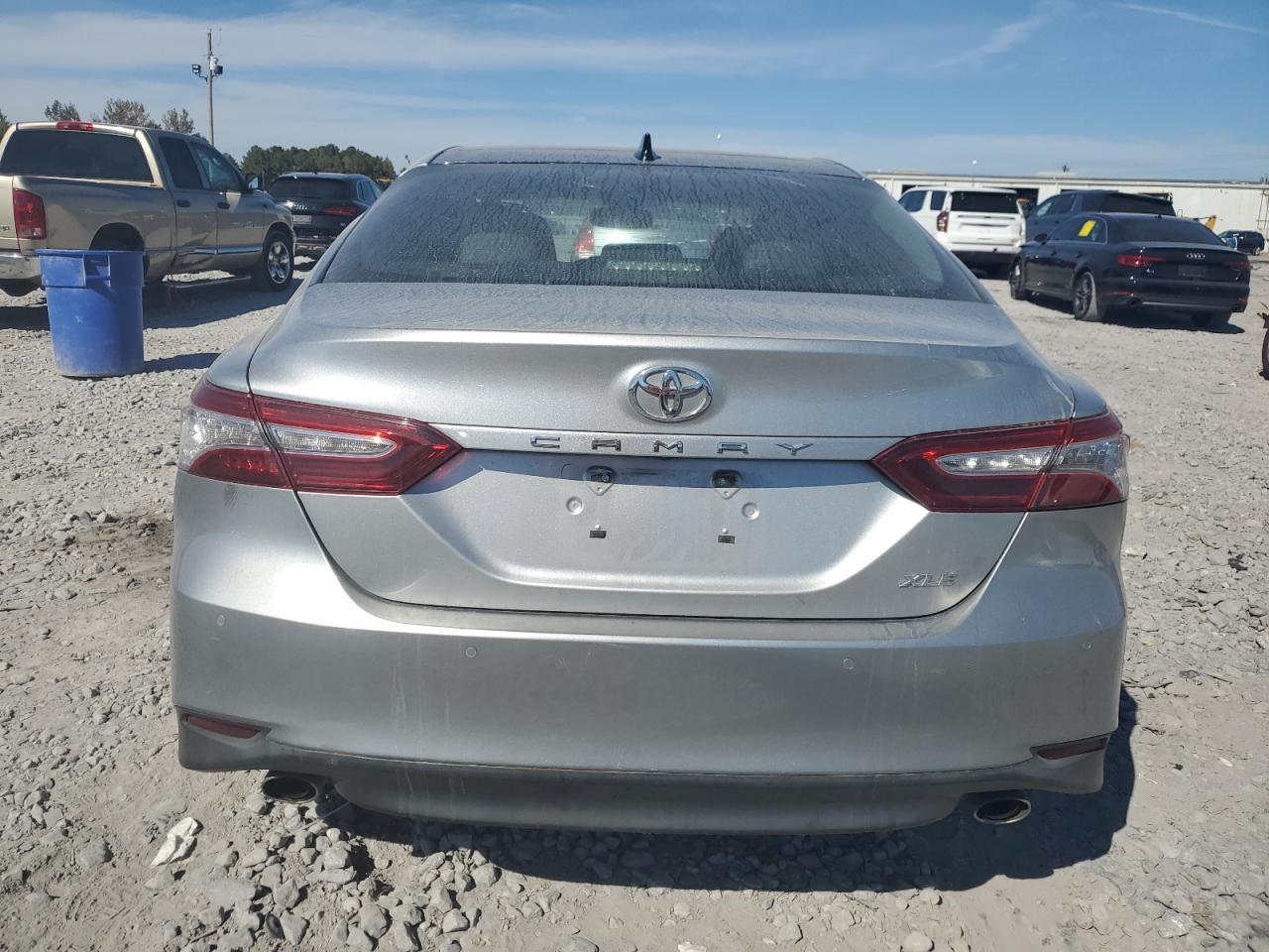 2018 TOYOTA CAMRY