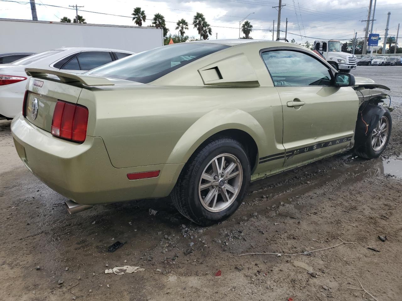 2005 FORD MUSTANG