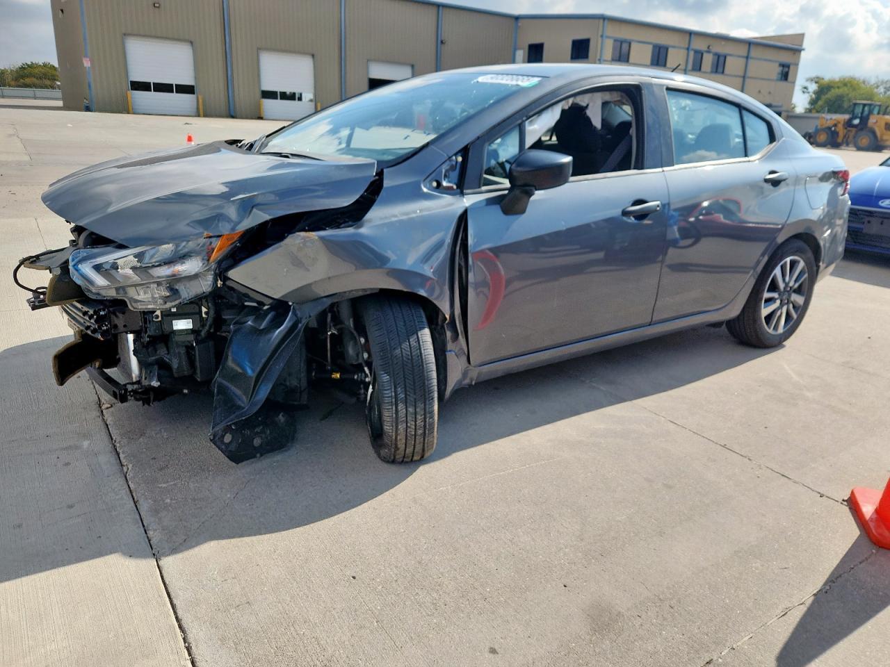 2025 NISSAN VERSA